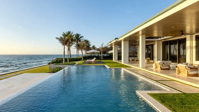 Luxury Waterfront Homes Design, Benefits, and Real-World Insights