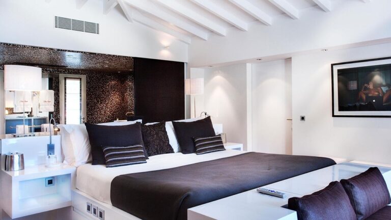 Caribbean Luxury Villas The Complete Guide to Exclusive Island Escapes